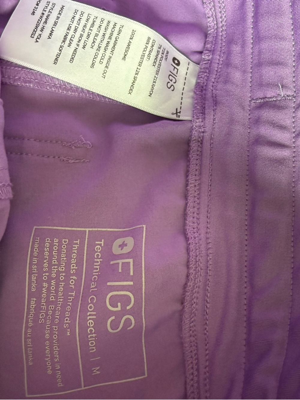 SET: Figs Lilac Dawn Catarina Scrub Top (S) & Kade Cargo Pant (M) - Picture 4 of 6